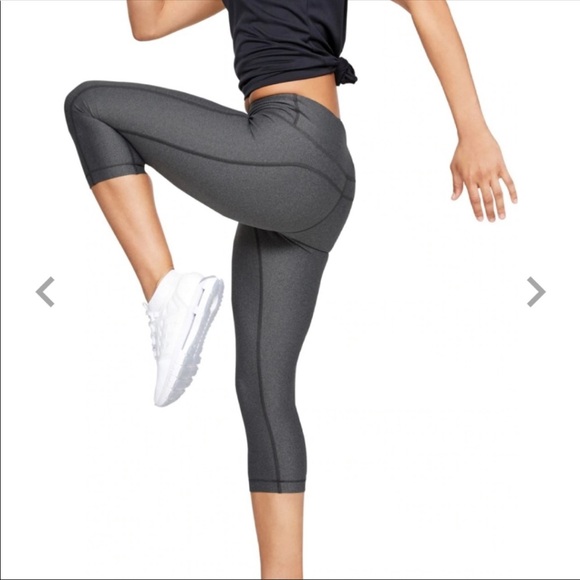 Under Armour Heat Gear Leggings Compression Cropped Capri Tights Small Grey - Picture 3 of 9